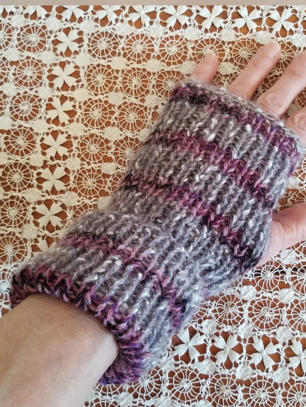 Handmade Knitted Fingerless Gloves One Size NWOT